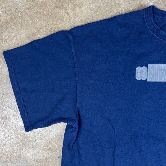 Nike Hoops T-Shirt Men’s 2XL Navy Blue‎ 03 Basketball Graphic Tee Vintage Y2K - Picture 3 of 13